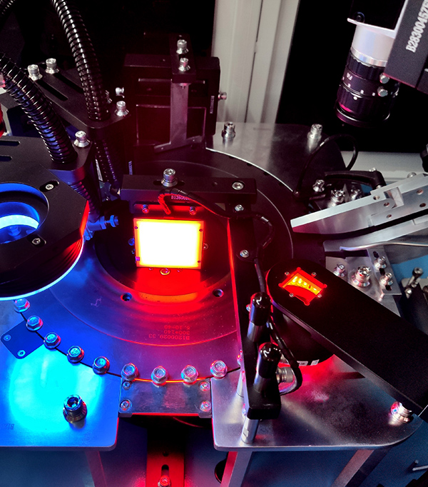 Indexing disc continuous optical screening machine